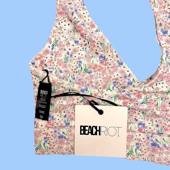 NWT | Beach Riot | Twist Top in Floral Pattern | Size Medium - Picture 4 of 5